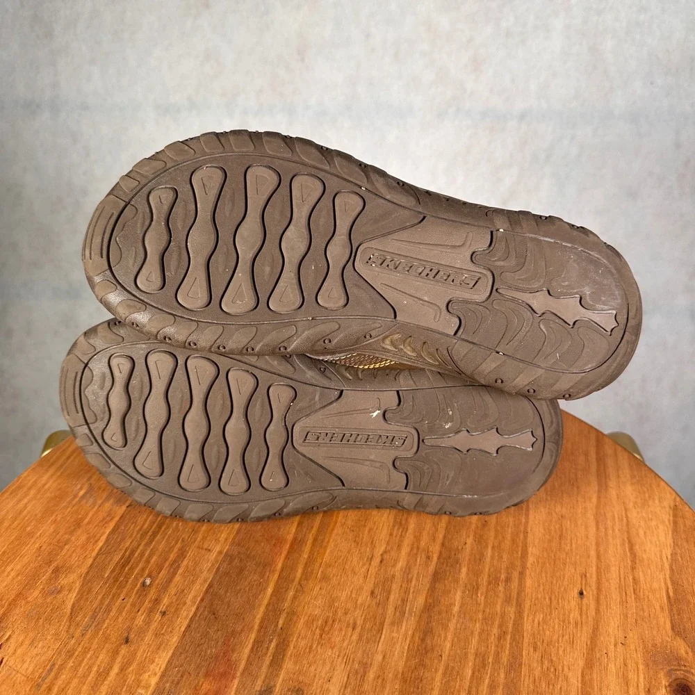 Skechers Flip Flop Sandals Mens 9.5 Brown Excellent Relaxed Fit Memory Foam 360